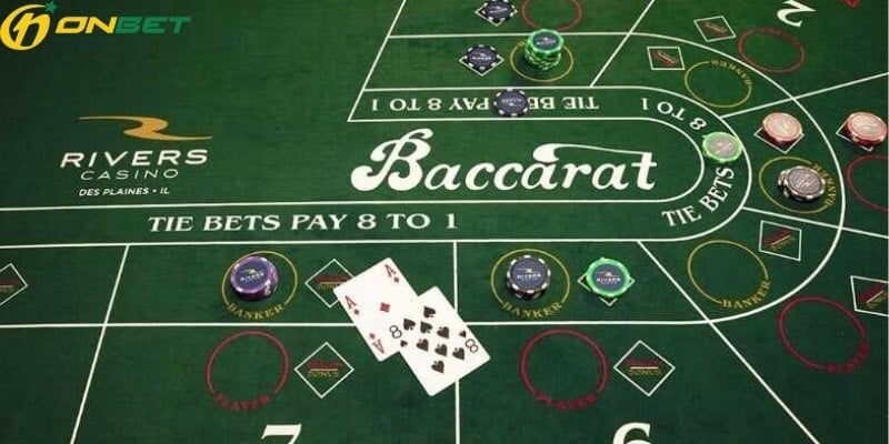 Baccarat được chơi từ 4 - 8 bộ bài tây 52 lá